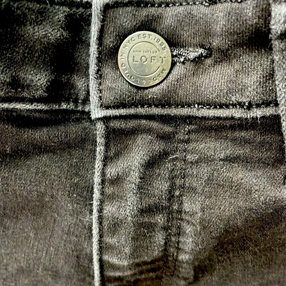Ann Taylor Loft Black Curvy Skinny Jeans size 26/2 - Picture 9 of 11